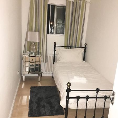 Pendleton Bed & Breakfast Питерборо Екстериор снимка